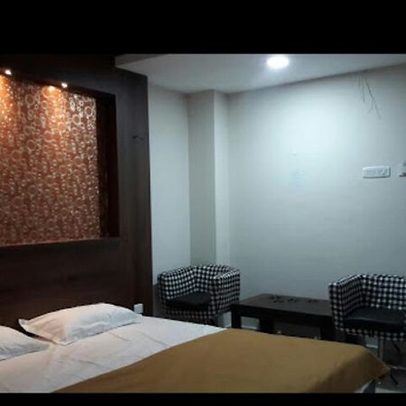 Hotel Gowri Sankar Ambasamudram Exterior photo