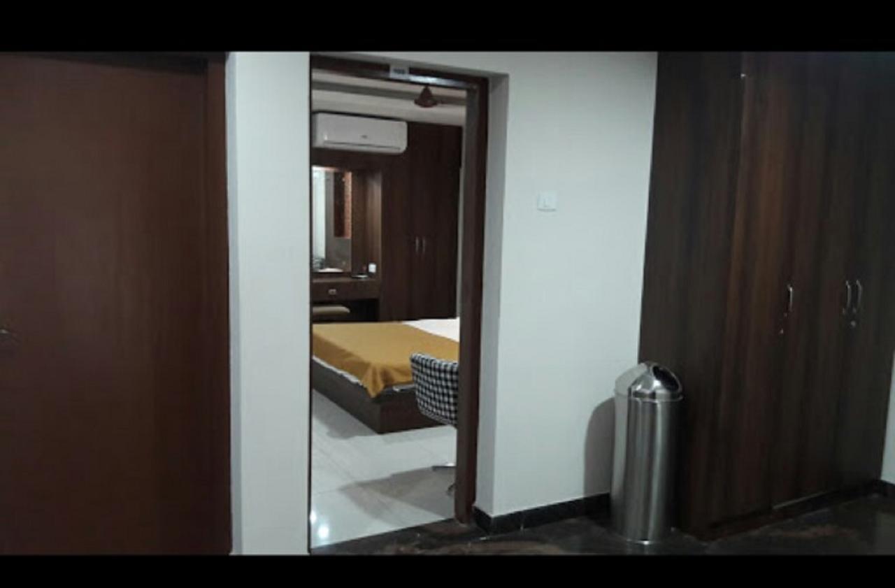 Hotel Gowri Sankar Ambasamudram Exterior photo